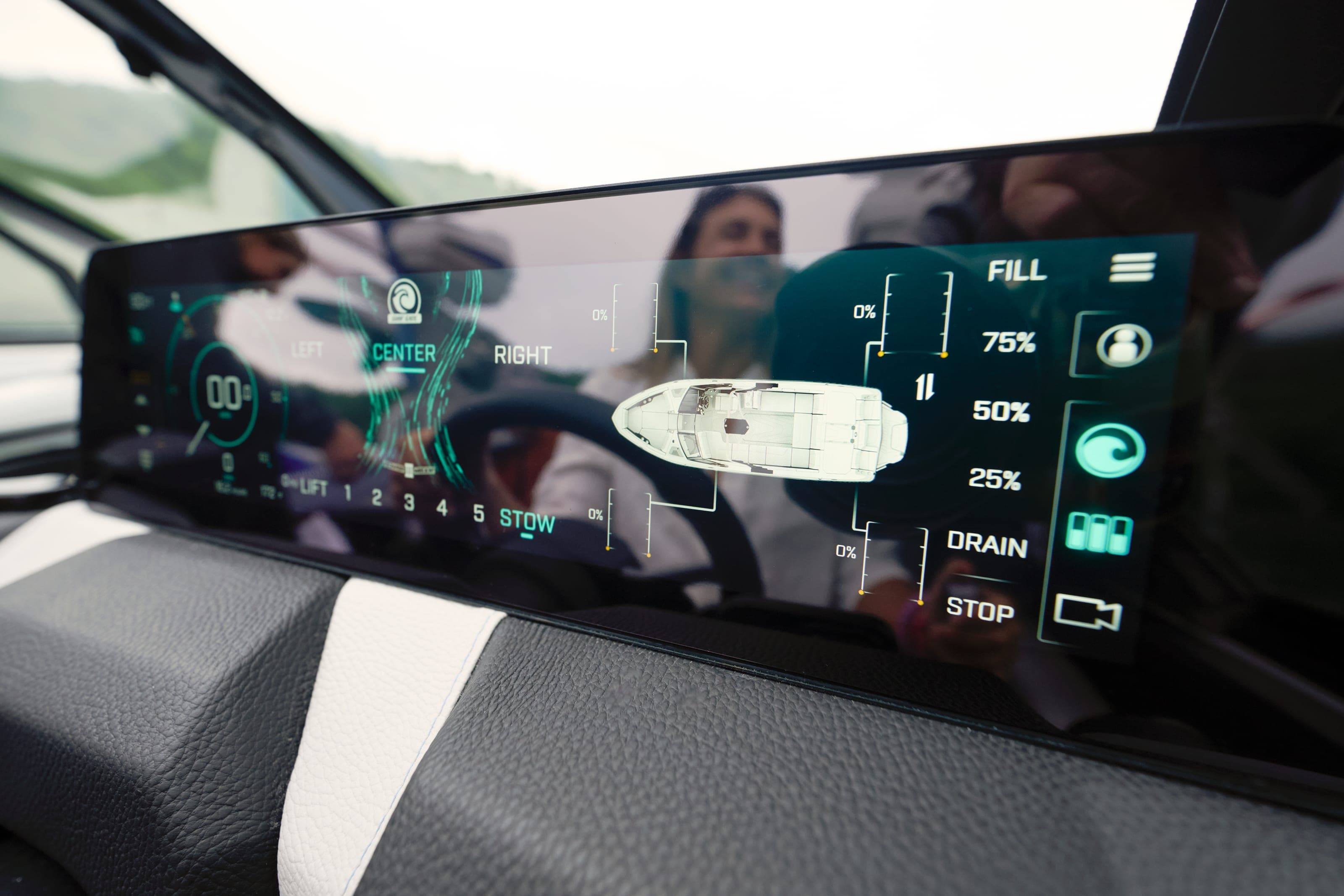 The touchscreen of a Malibu 25 LSV showing the ballast settings
